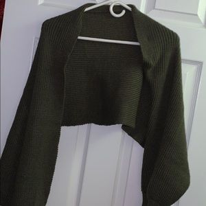 Criss-crossed pancho